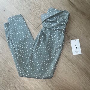 Nike Yoga Leggings